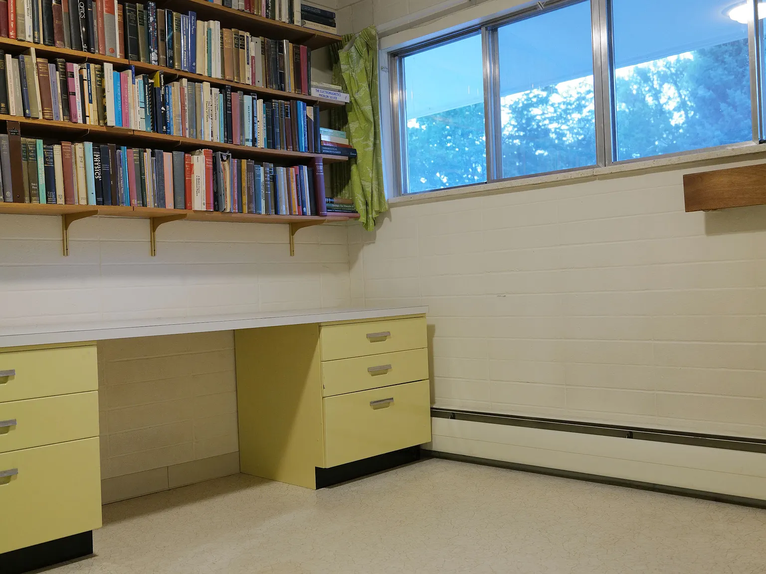 4 bed, 2724 sqft, $750 — Photo 3