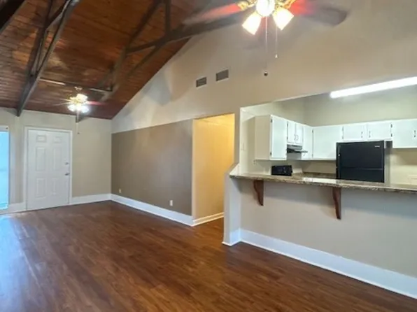 Stonewall Villas, 415 Circle Dr NE #Sw-110, Abingdon, VA 24210