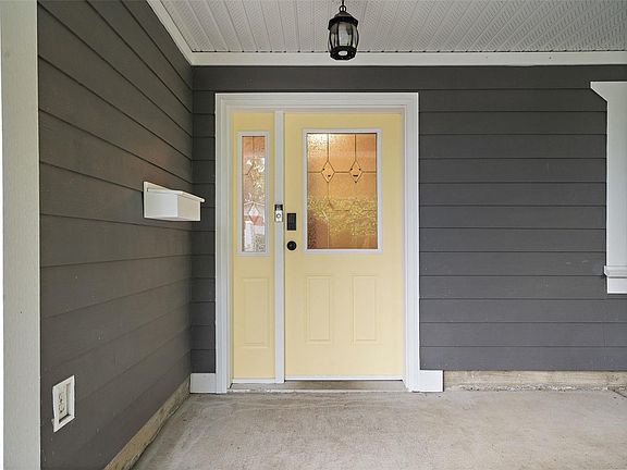 4th image of 2421 Tanner Rd