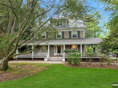271 County Rd, Demarest, NJ, 07627