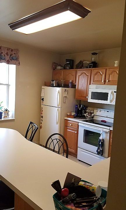  13 WEST PENN AVE ROBESONIA 