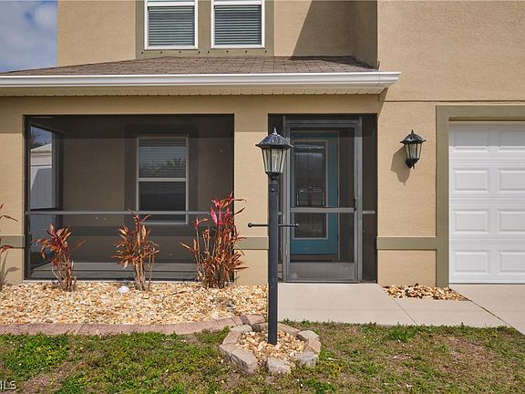 3rd image of 1409 SW 11th Ter