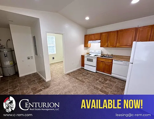 647 Columbia St NE #647 Photo 1