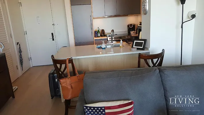 Rented by NY Living Solutions | media 5