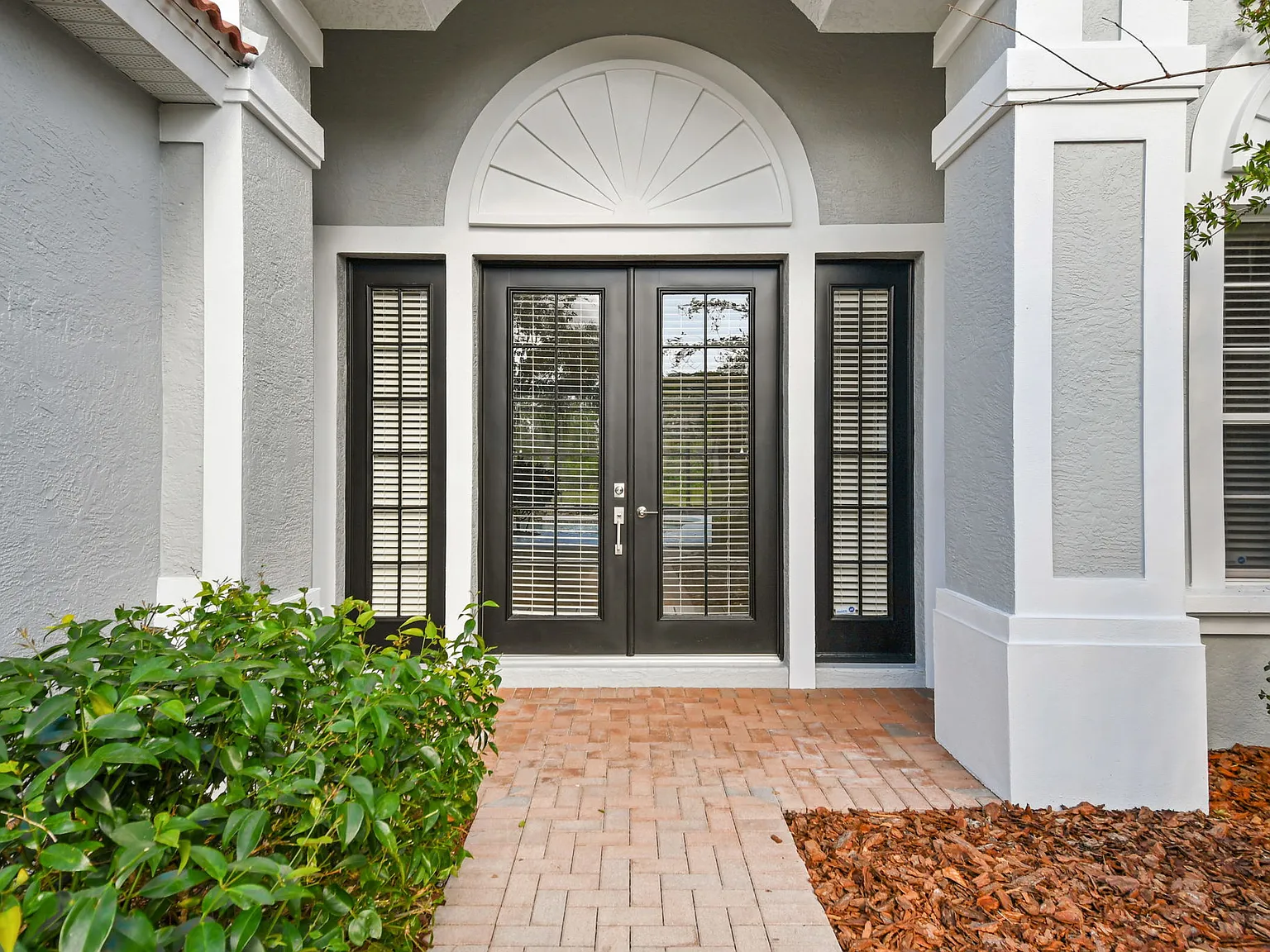 4 bed, 2450 sqft, $5,000 — Photo 3