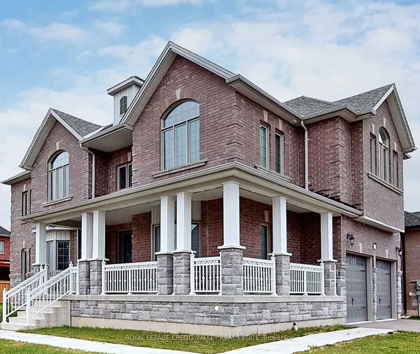 1659 Rizzardo Cres photo 1