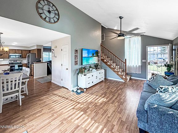3rd image of 7160 Lindsey Ln