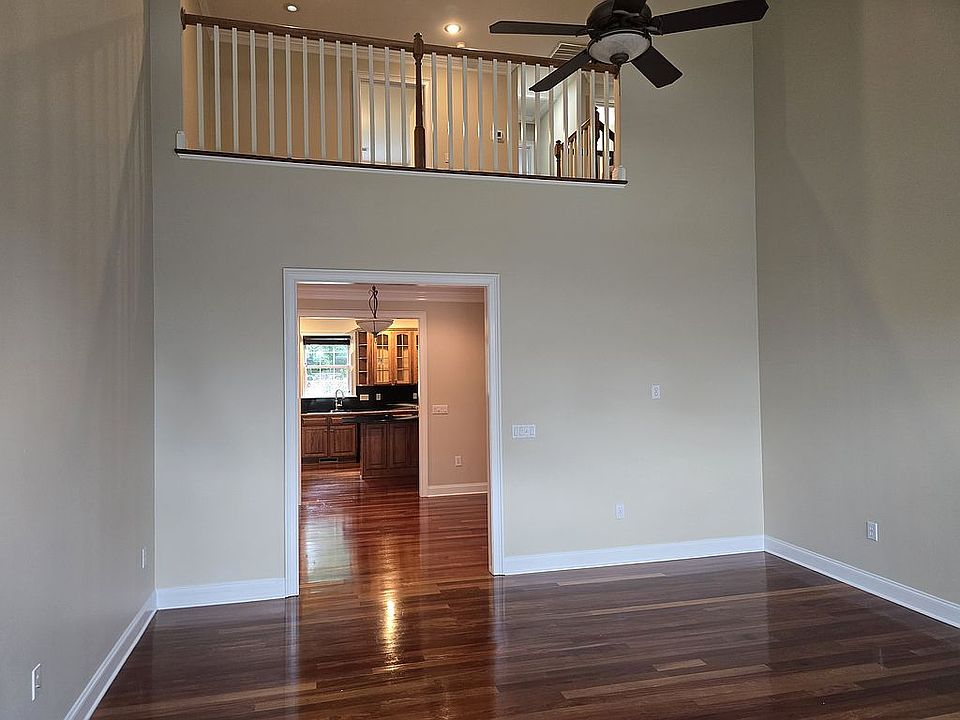 1st image of 6739 Bay Hill Ct