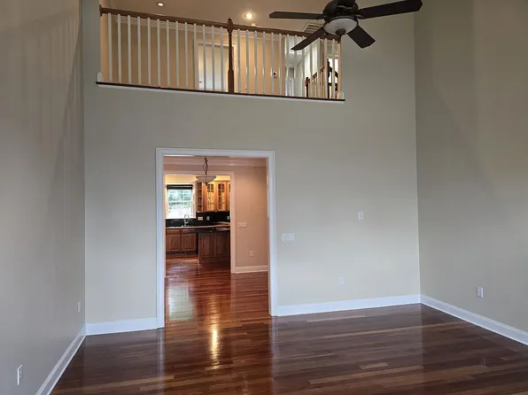 6739 Bay Hill Ct, Radford, VA 24141