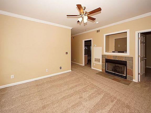 4th image of 700 Daniel Ellis Dr APT 12207
