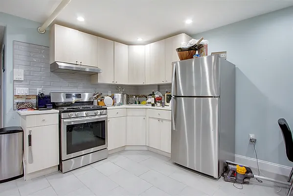 Rented by The Agency | media 1