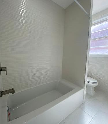4th image of 2545 Gunther Ave