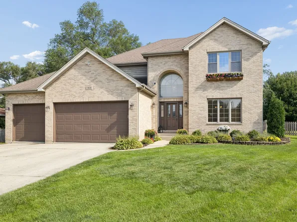 1808 Russell Dr, Lisle, IL 60532
