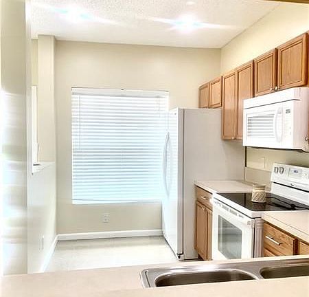 4th image of 5063 Palmbrooke Cir