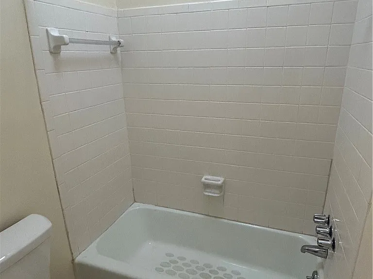 250 Cleveland Rd #219 — Photo 15