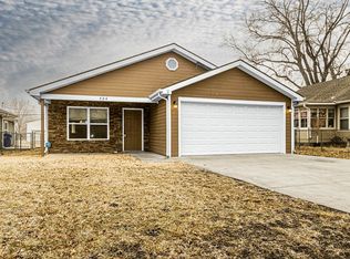 524 W 8th St, Junction City, KS 66441