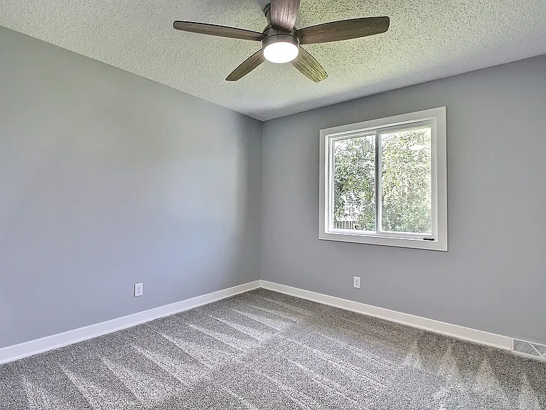 2669 Idaho Ave — Photo 12