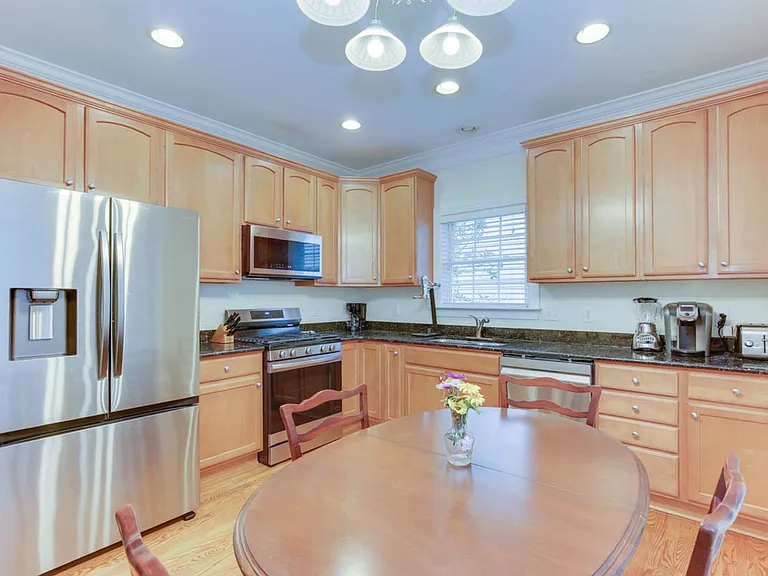 4609 Town Creek Dr — Photo 13