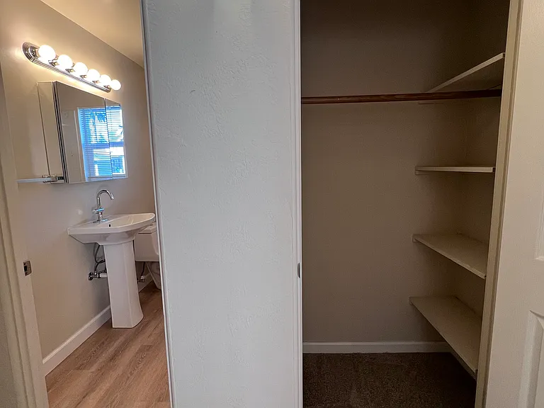 Central Avenue Apartments — Photo 13