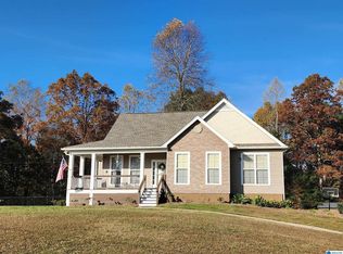 5619 Victory Ln, Hueytown, AL 35023