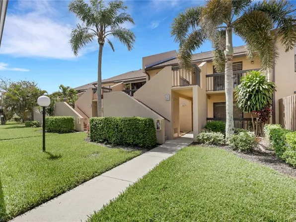 15456 ADMIRALTY CIR #10, NORTH FORT MYERS, FL 33917