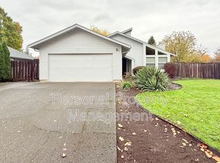 202 NW 132nd St, Vancouver, WA 98685