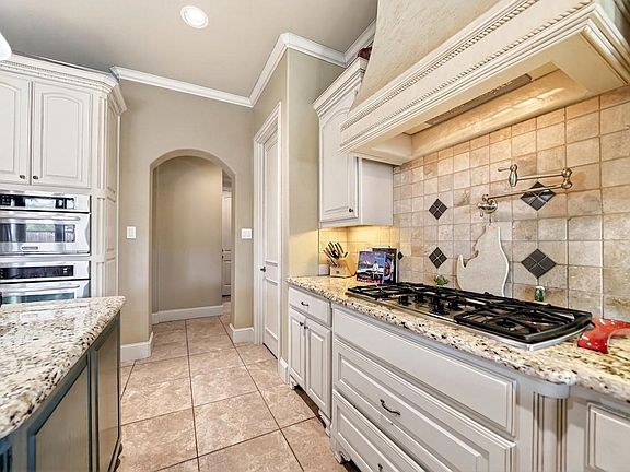 5th image of 409 Settlers Ridge Dr