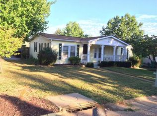 1708 Spruce Dr, High Ridge, MO 63049