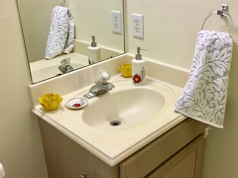 Sage Place Dr — Photo 15