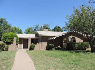 4615 Summit Dr, Wichita Falls, TX 76310