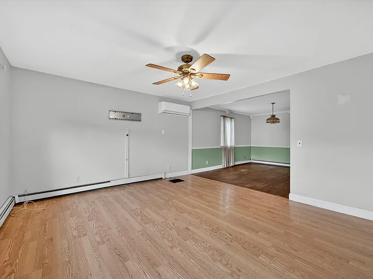 76 Maureen Dr — Photo 23