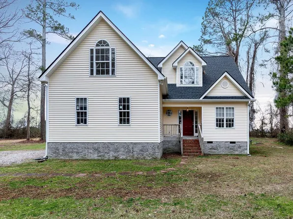 112 Day Ln, Selma, NC 27576