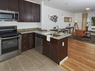 11 Park Pl APT 303, New Rochelle, NY 10801