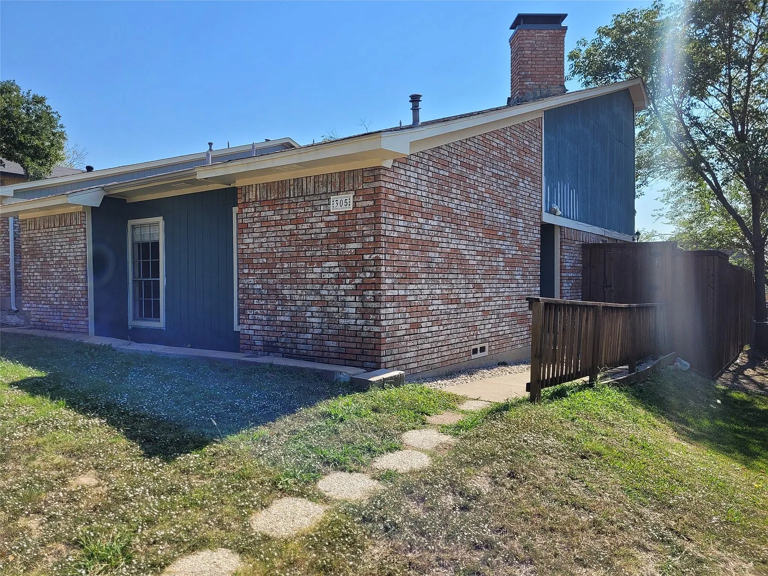 3 bed, 1667 sqft, $2,050 — Photo 2