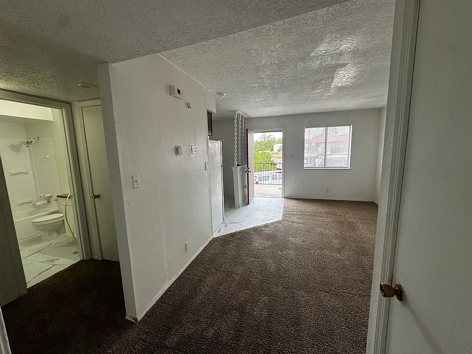 55 Darlene Rd SE