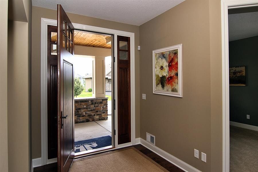 1st image of 4554 Trillium Dr N