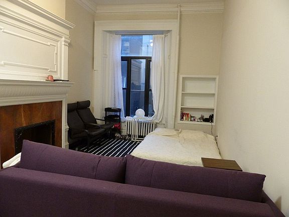 4th image of 318 W 106th St APT 2RE