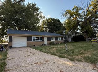 303 Dundee Rd, East Peoria, IL 61611