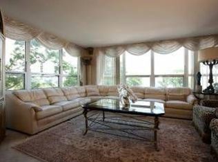 4800 S Chicago Beach Dr APT 301N, Chicago, IL 60615