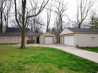 96 Thames Ave, Bedford, OH