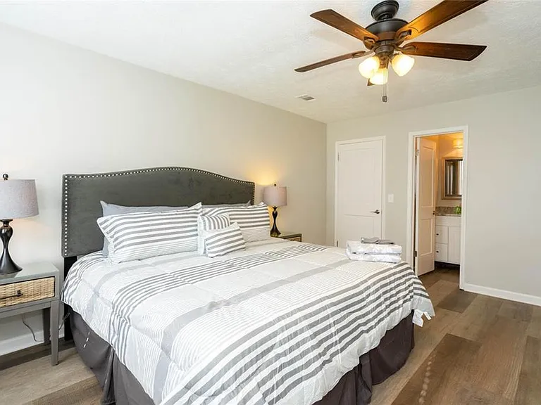 302 Independence Way — Photo 35