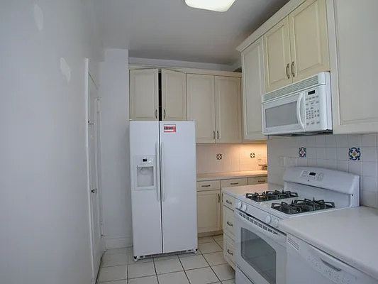 Rented by (Legacy) NY Quality Living Uptown | media 40