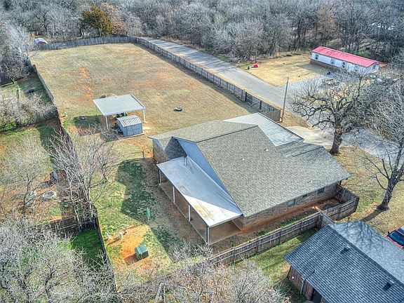 3rd image of 3421 E Noble Dr
