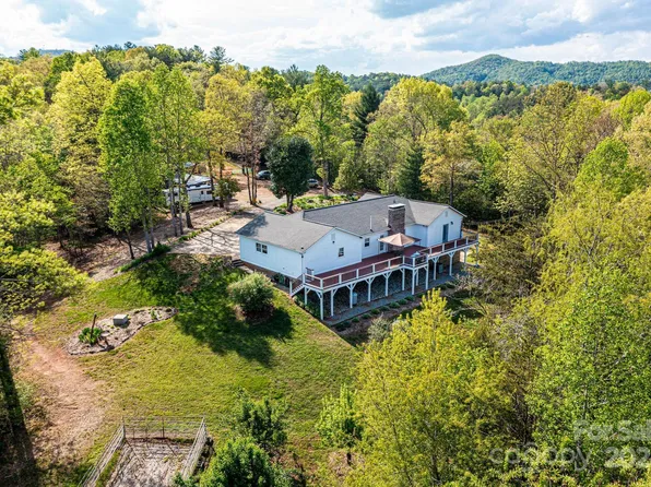 3275 Frog Crossing Pl, Lenoir, NC 28645