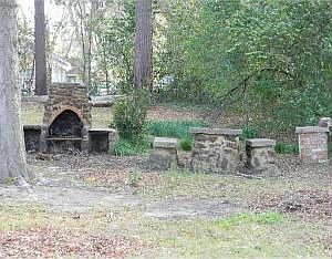 2nd image of 2311 6th St