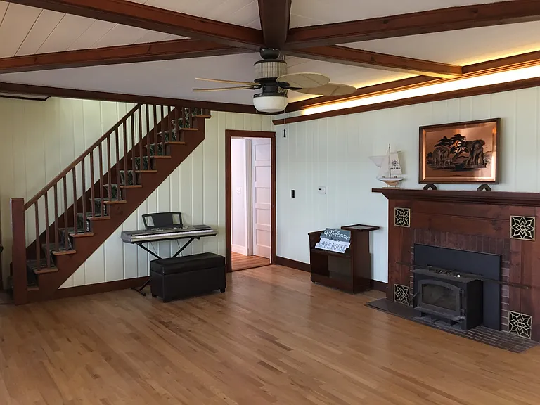 1031 Taughannock Blvd — Photo 14