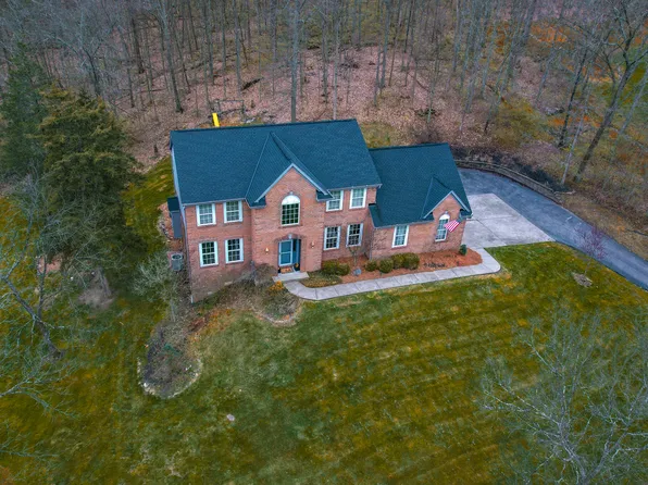 1255 Cabin Creek Dr, Newport, KY 41076