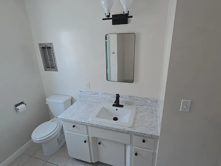 526 S Saint Andrews Pl #28 — Photo 44