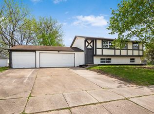 1030 Harwood Dr, Columbus, OH 43228