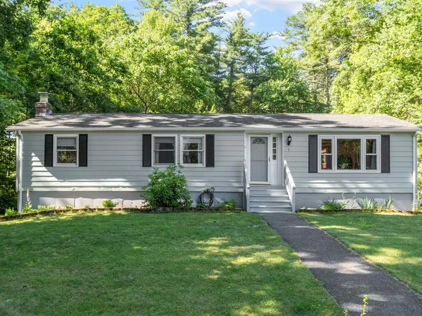7 Al Street, Derry, NH 03038